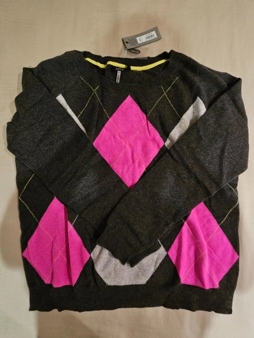 APT. 9 100% Cashmere Argyle pullover ~pink &gray ~round Neck ~ size XL ~NWT